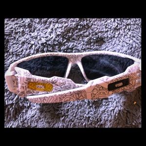 Oakley oil rig sunglasses 9081